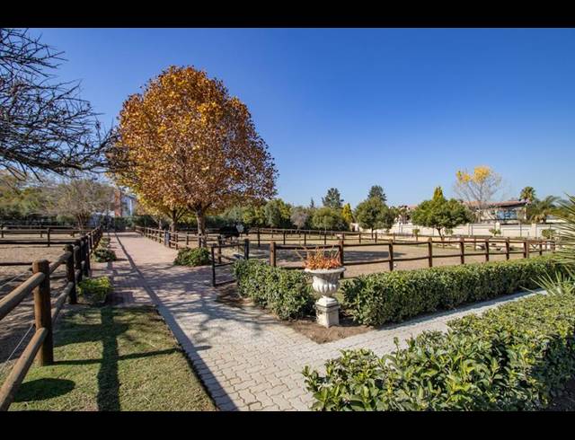 4 BEDROOM HOUSE FOR SALE IN BEAULIEU